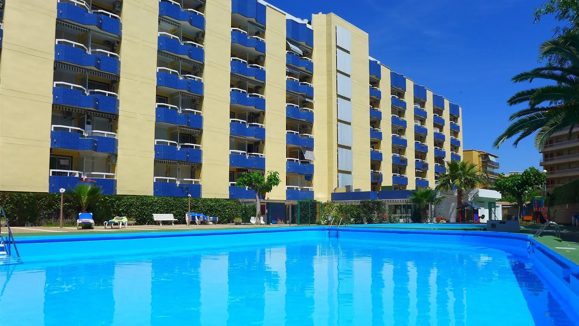 Rentalmar Alboran Apartments Salou