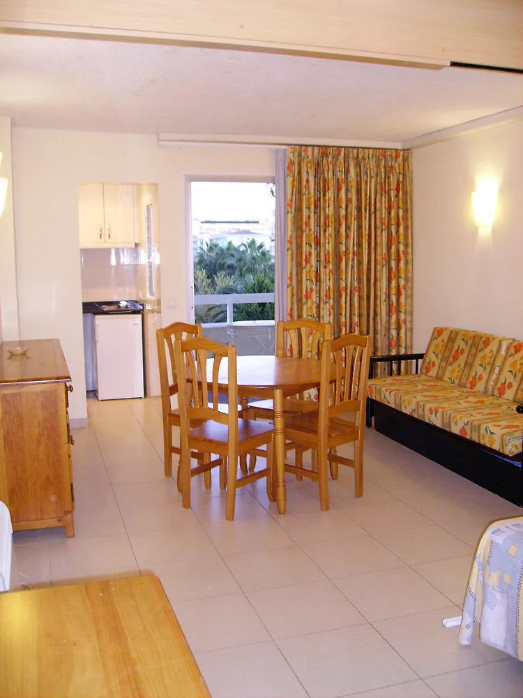 Rentalmar Alboran Apartments 살루